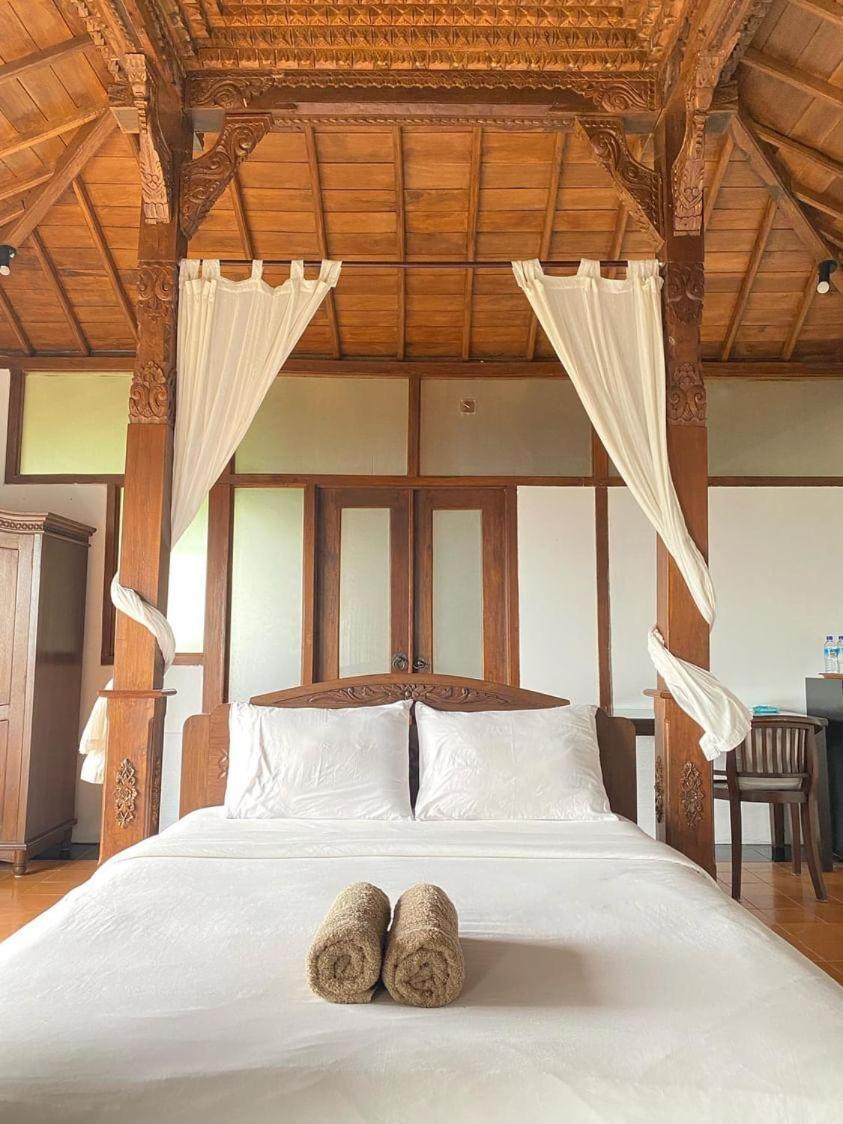 Villa Aryaguna Senggigi Kamer foto
